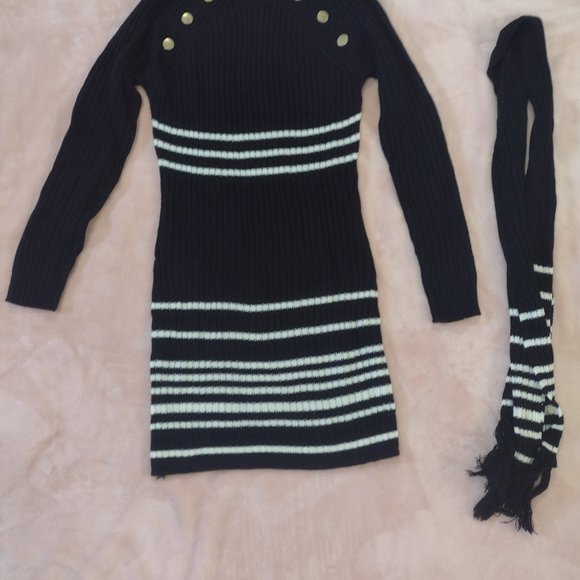 Sweater Dress - Picture 5 of 6